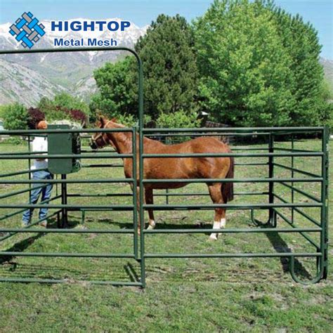 temporary movable fence for livestock